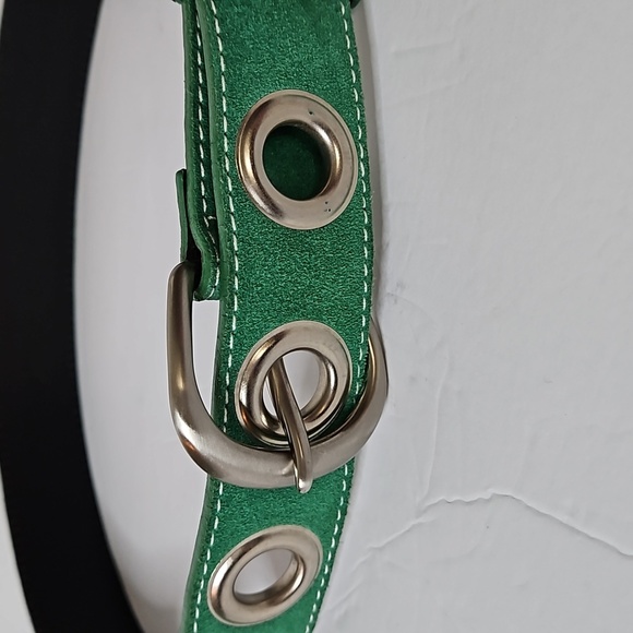Banana Republic Emerald Belt with Metallic Details - Picture 2 of 8